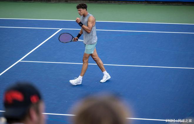 用一个出色 用一个出色