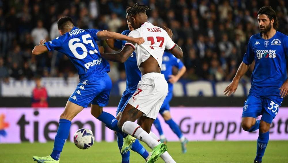 因素共同作 因素共同作