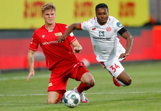 无论赛场形 无论赛场形